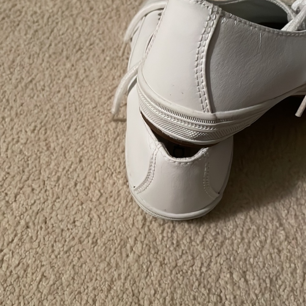 CHEROKEE-Women’s sneaker NWOT - Picture 5 of 6